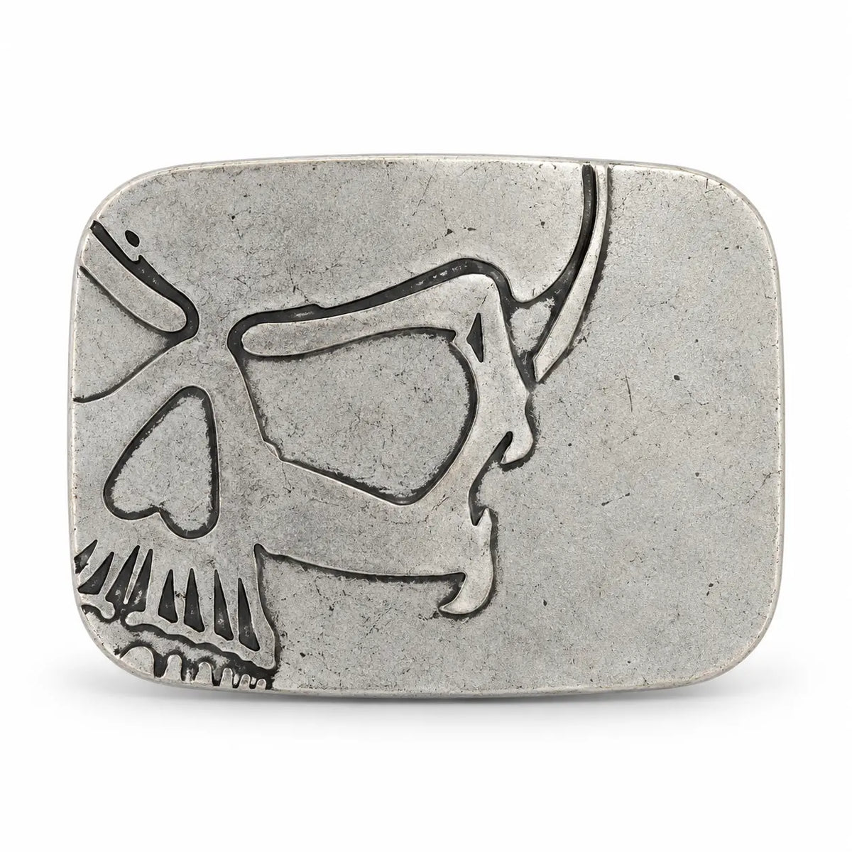 Silver cutaway skull belt buckle with dark recessed detailing