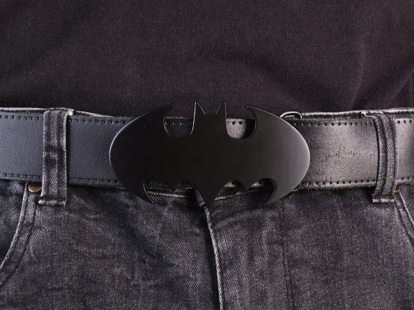 Batman '89 Belt Buckle – Black Enamel Finish – Superhero Emblem – Fits 1.5" Belts – Gift for Comic Fans and Collectors