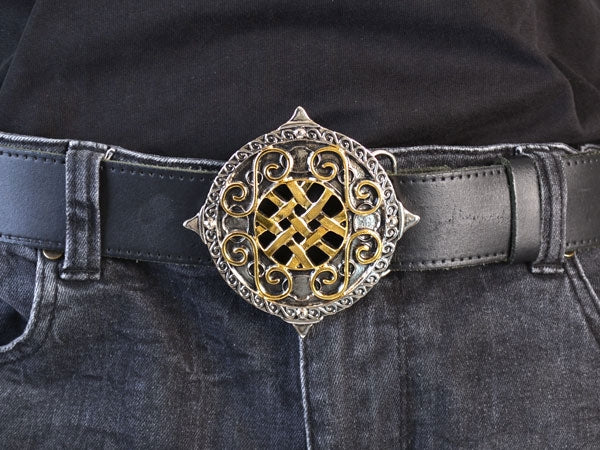Celtic Belt Buckle – Intertwine Knot Design