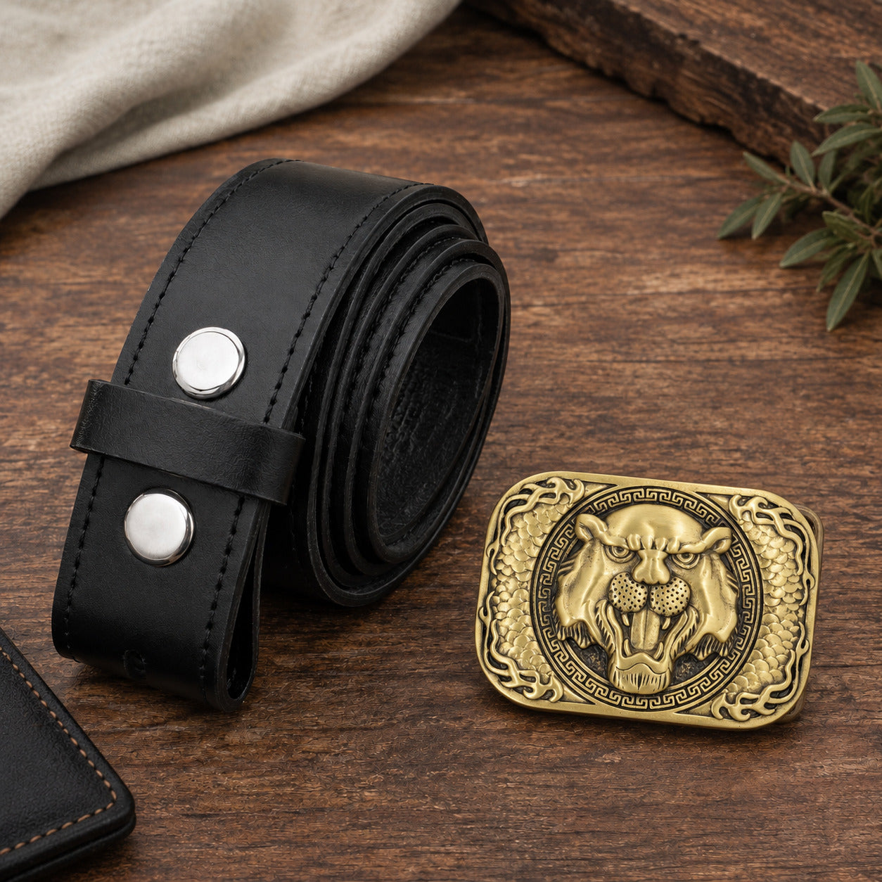 Antique gold tiger buckle with black interchangeable leather belt